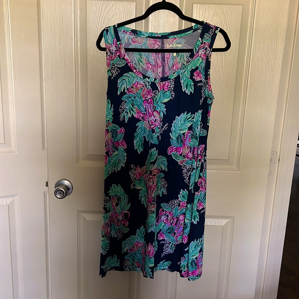 Dress worn once. The colors are not faded, in exceptional condition!